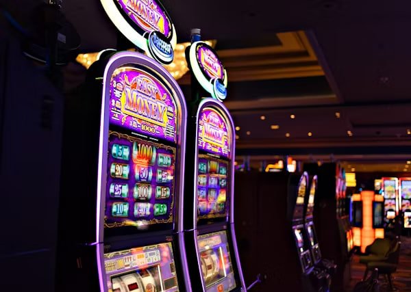 Bangladesh adults browsing European roulette on app 2022 using mobile screens